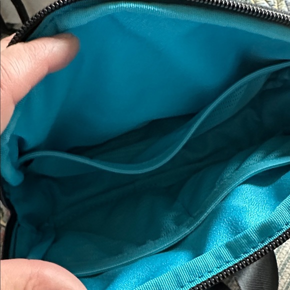 Rare form blue and purple crossbody small purse - Picture 3 of 5